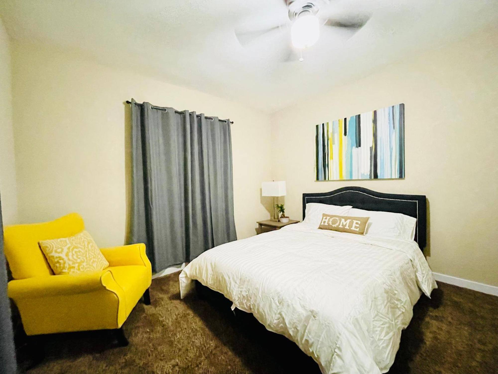 Ferienhaus Cozy 2br Bungalow Nestled In The Heart Of La
