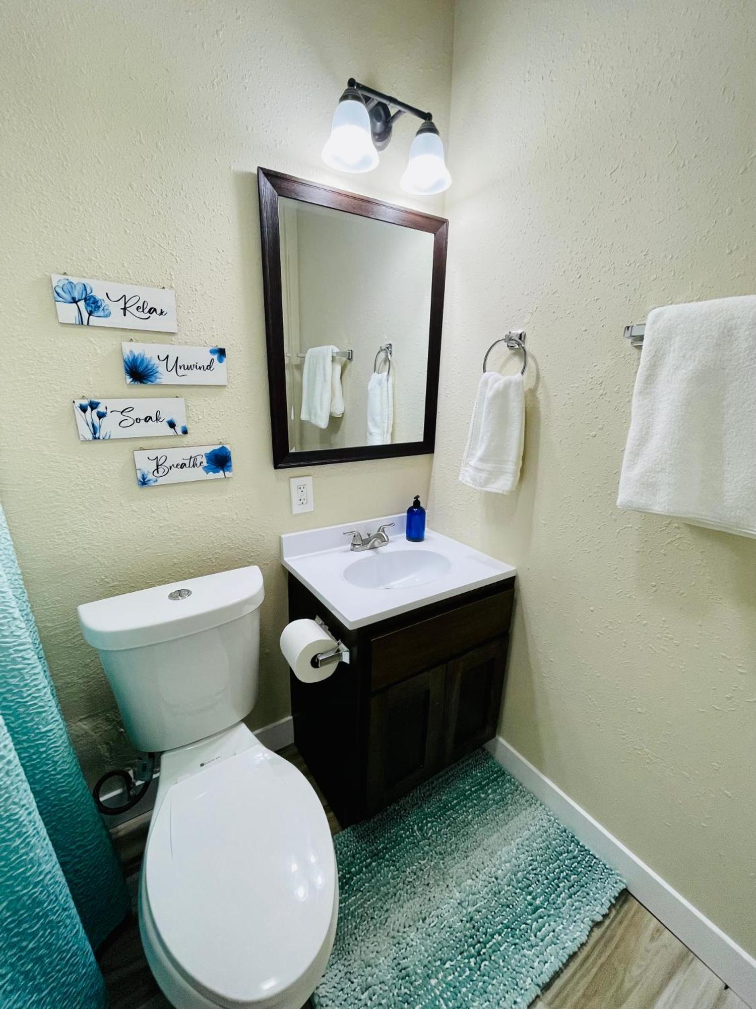 Ferienhaus Cozy 2br Bungalow Nestled In The Heart Of La